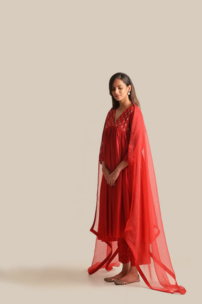 Aiza Red Kurta Set