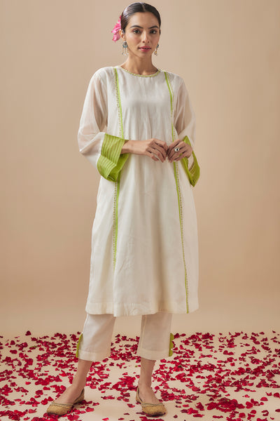 Ishvari Kurta Set