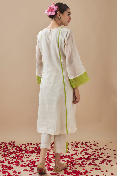 Ishvari Kurta Set