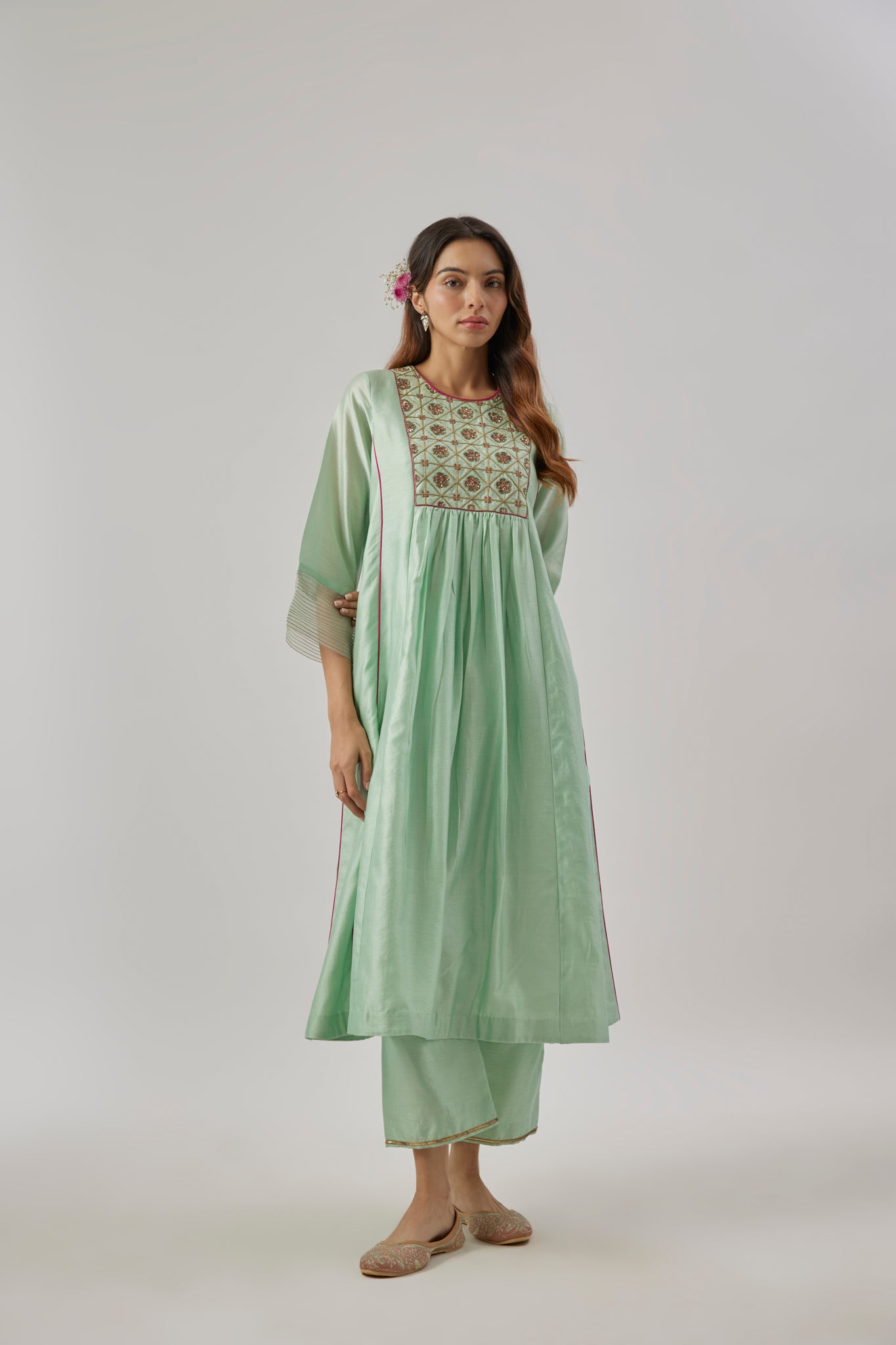 Nayab Kurta Set