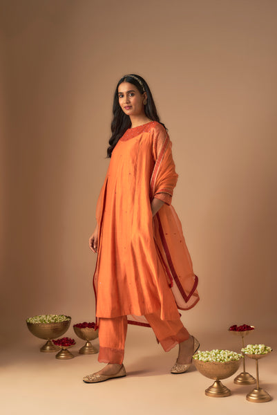 Raha Kurta Set