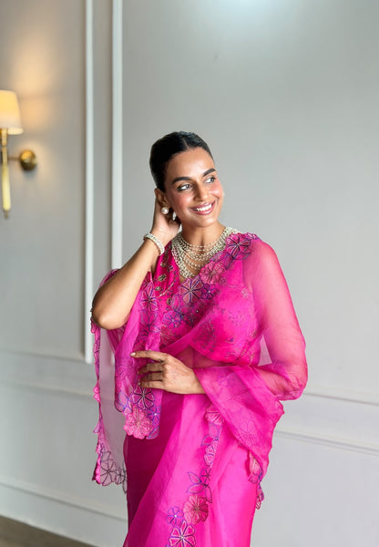 Gulabi Saree