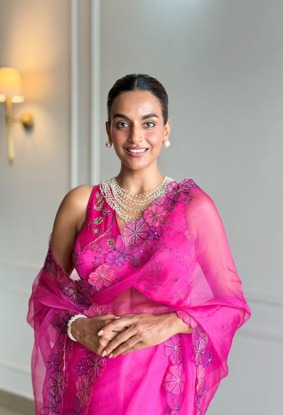 Gulabi Saree
