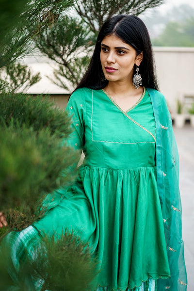 Green bandhej Lehenga set