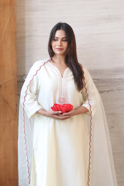 Saphed Kurta set